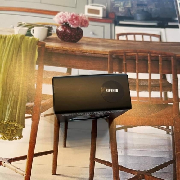 New MAC Makeup Eyeshadow - Picture 2 of 5